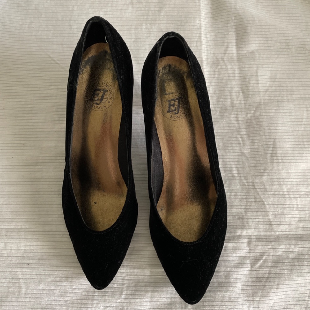 Black Velvet low heel pumps - Picture 4 of 5